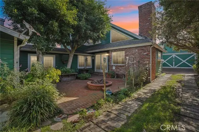 1652 Voorhees, Manhattan Beach, CA 90266 - Image #1