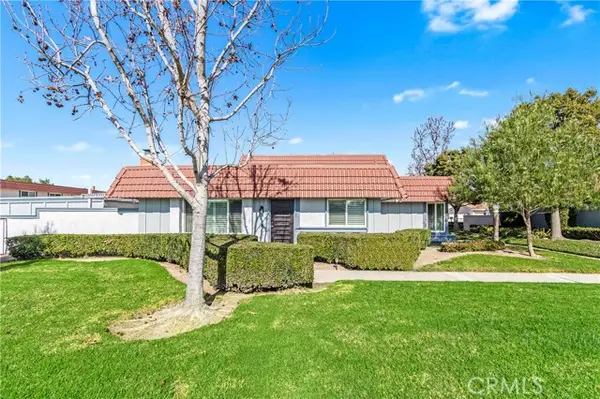 11474 Shippigan, Cypress, CA 90630