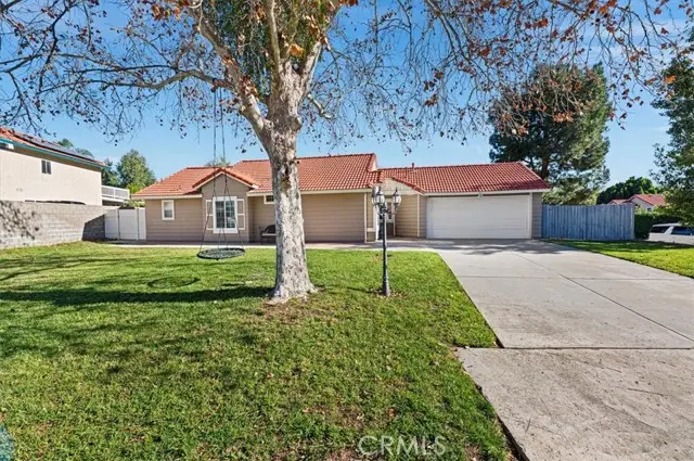 23316 Canyon Pines Place, Corona, CA 92883 - Image #3