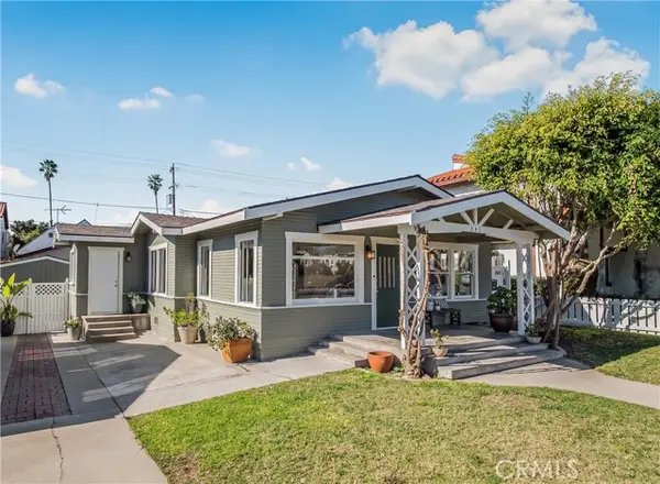 243 Ximeno Avenue, Long Beach, CA 90803