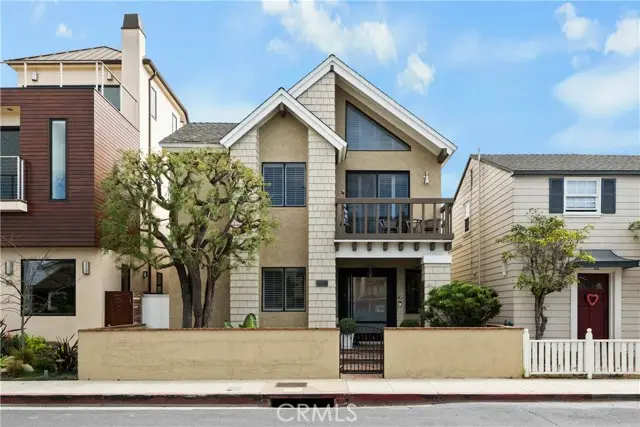 86 Via Di Roma Walk, Long Beach, CA 90803 - #1