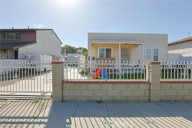 410 E 60th St, Long Beach, CA 90805 - Image #1