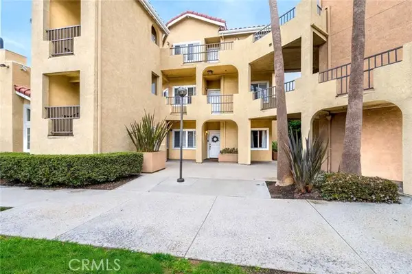 16912 Sims Lane #103, Huntington Beach, CA 92649