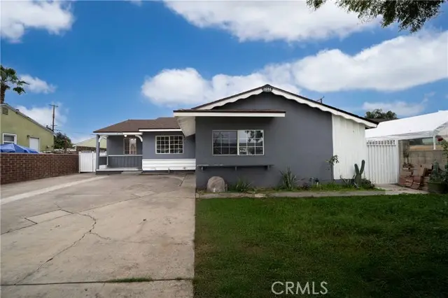 1644 W Wisteria, Santa Ana, CA 92703 - #2