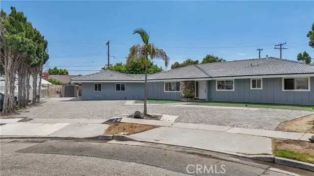 2550 W Rowland Avenue, Anaheim, CA 92804 - #1