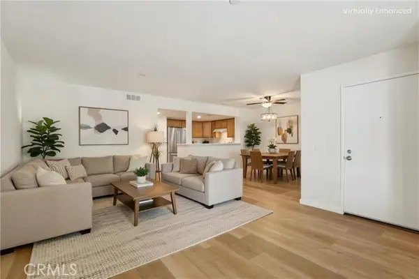 300 E Chestnut #202, Santa Ana, CA 92701