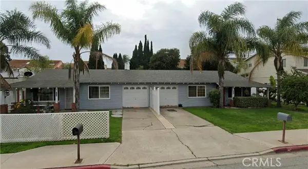 135 Del Mar, Costa Mesa, CA 92627