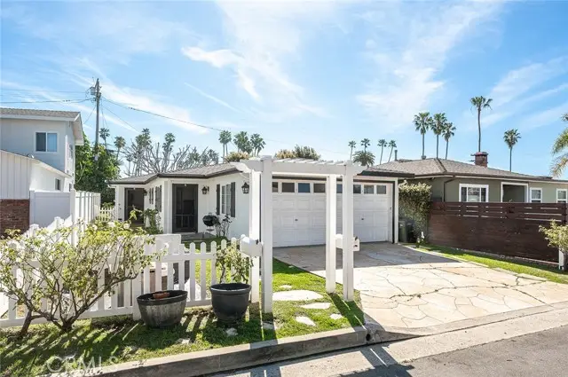 145 Avenida Pelayo, San Clemente, CA 92672 - #1