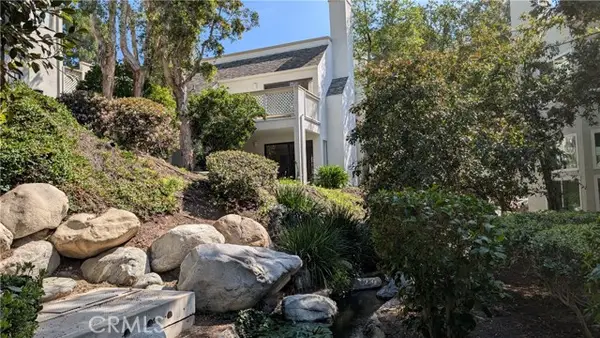 190 N Singingwood, Orange, CA 92869