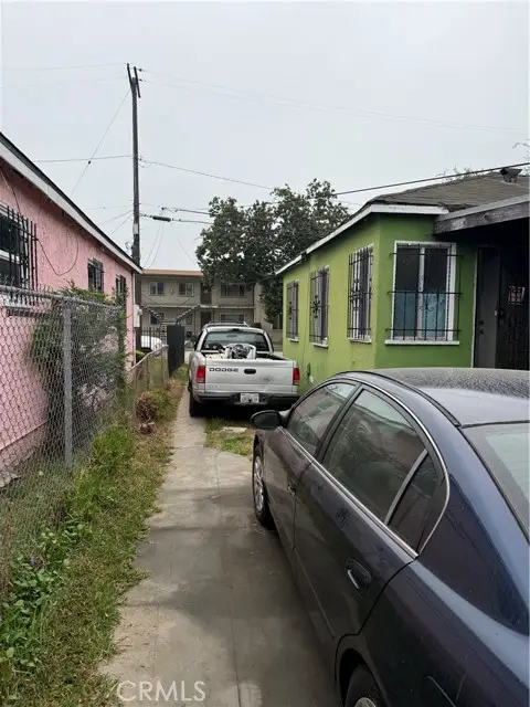 105 W Cypress, Compton, CA 90220 - #2