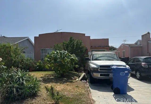 2728 Grand Avenue, Huntington Park, CA 90255 - #3