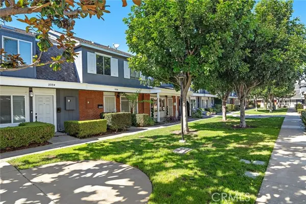 2338 Bunker Hill, Costa Mesa, CA 92626