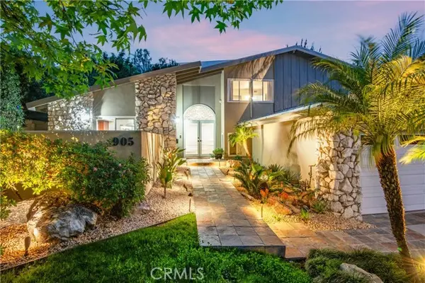 905 N Hillside, Long Beach, CA 90815