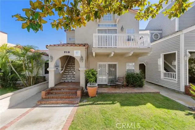 210 Glendora Avenue, Long Beach, CA 90803 - #1