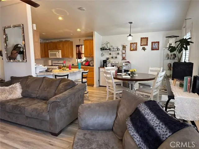 9080 Bloomfield Ave #209, Cypress, CA 90630 - Image #2