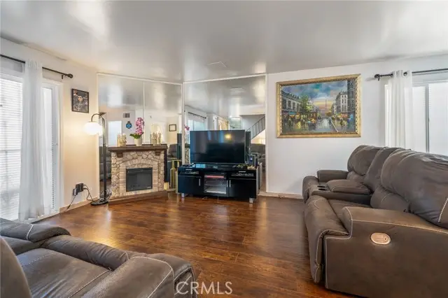 8633 Balboa Boulevard #29, Northridge, CA 91325 - #3