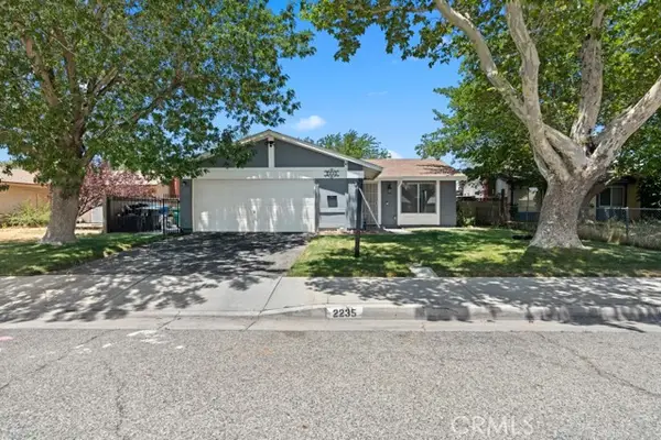 2235 W Avenue K14, Lancaster, CA 93536