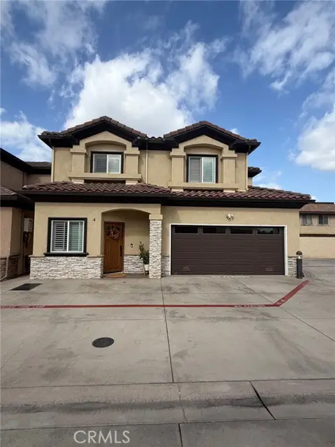 6518 Walker, Bell, CA 90201