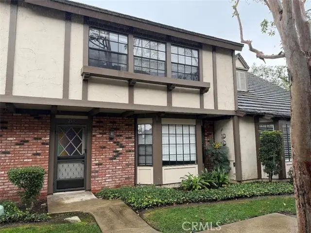 219 Hampton Lane, La Habra, CA 90631 - Image #2