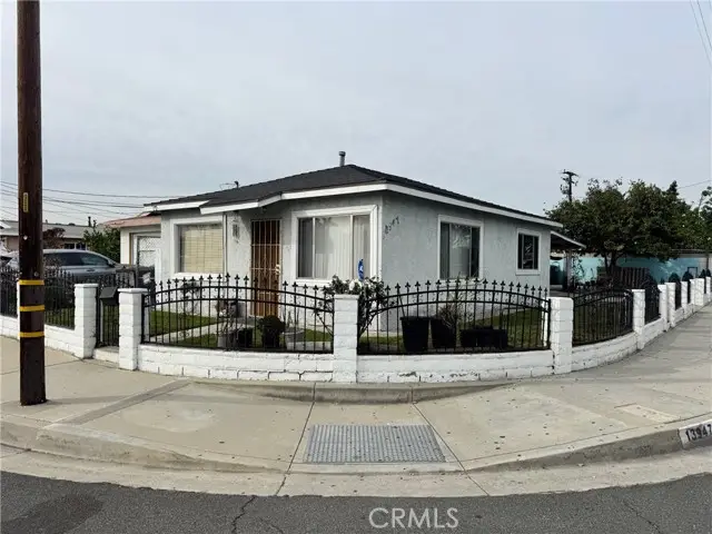 13947 Downey, Paramount, CA 90723 - #2