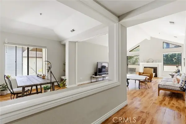 2571 Plaza Del Amo, Torrance, CA 90503