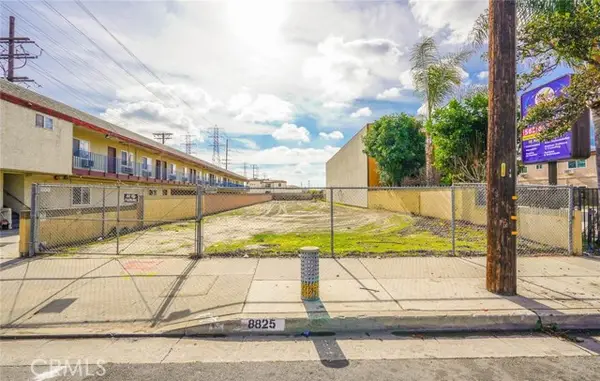 8826 Artesia, Bellflower, CA 90706