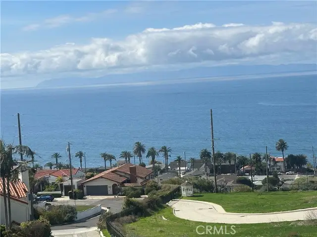 1482 W Hamilton Avenue, San Pedro, CA 90731 - Image #2