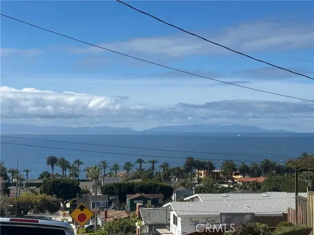 1482 W Hamilton Avenue, San Pedro, CA 90731 - Image #3