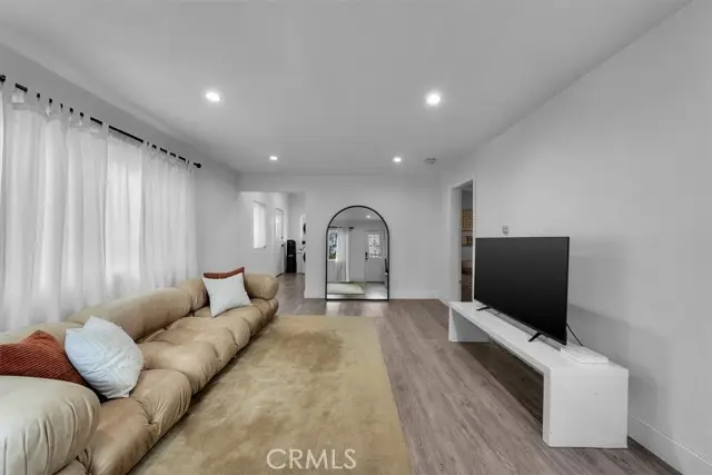 354 E 111th Street, Los Angeles, CA 90061 - #2