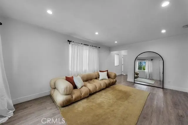 354 E 111th Street, Los Angeles, CA 90061 - #3