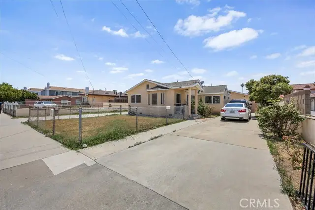546 E 220th Street, Carson, CA 90745 - Image #2