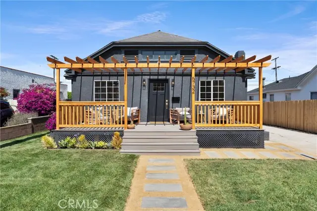 5732 Hillcrest Drive, Los Angeles, CA 90043 - Image #1