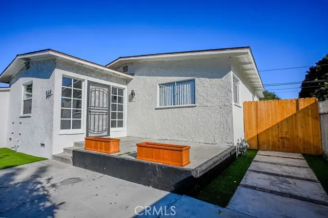 827 E 103rd Place, Los Angeles, CA 90002 - Image #2