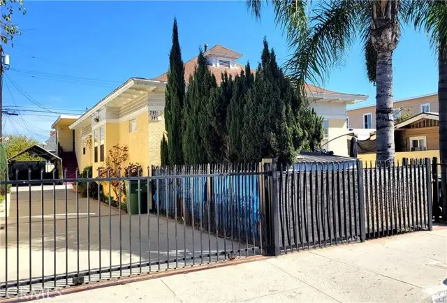 717 E 24th Street, Los Angeles, CA 90011 - Image #1