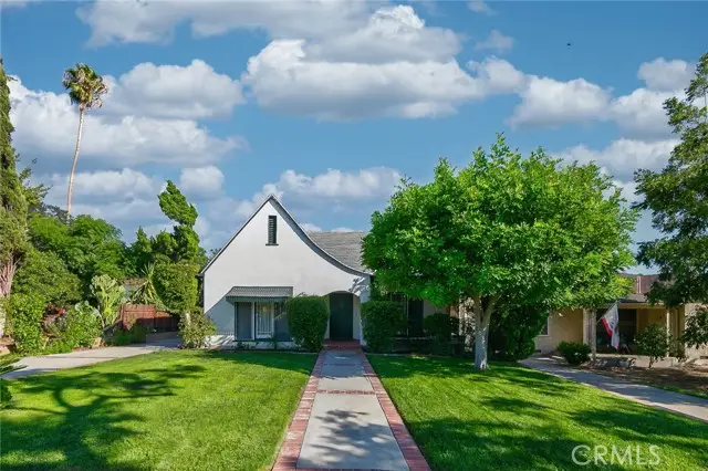 1042 E Tujunga, Burbank, CA 91501 - Image #2