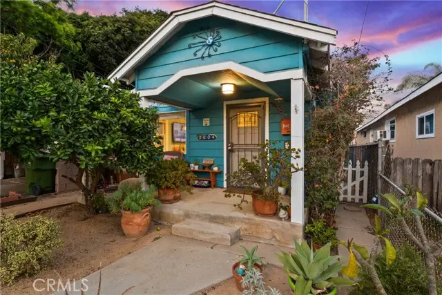 2604 S Kerckhoff Avenue, San Pedro, CA 90731 - Image #2