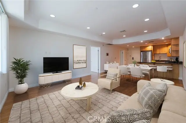 3061 W 12th Place #101, Los Angeles, CA 90006 - Image #1