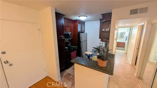 18620 Hatteras #137, Tarzana, CA 91356 - Image #2