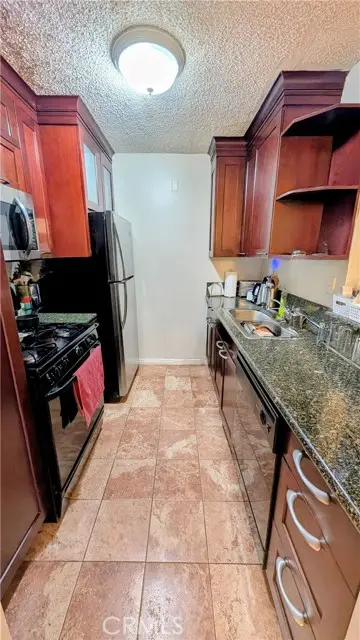 18620 Hatteras #137, Tarzana, CA 91356 - Image #3