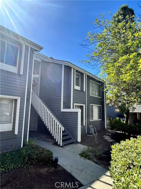 25307 Pine Creek, Wilmington (los Angeles), CA 90744