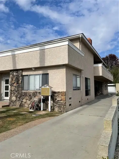 2217 Voorhees Avenue, Redondo Beach, CA 90278 - Image #3