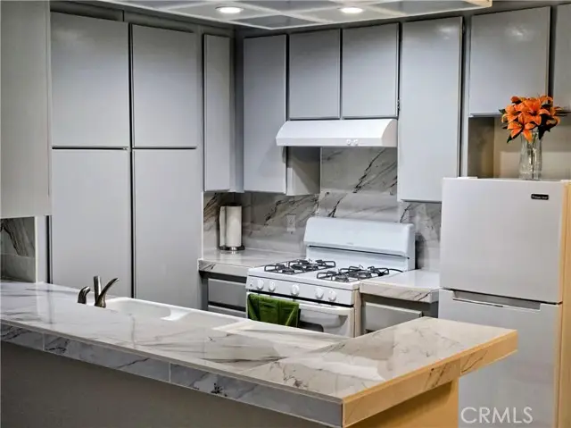 31200 Landau Boulevard, Cathedral City, CA 92234 - Image #2