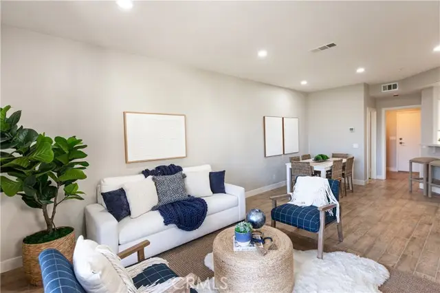 2340 Sunningdale, Tustin, CA 92782 - Image #3