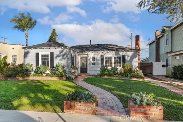 3454 Cerritos Avenue, Long Beach, CA 90807 - Image #1