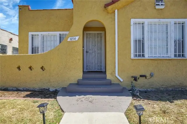 1054 W 81st Place, Los Angeles, CA 90044 - #2