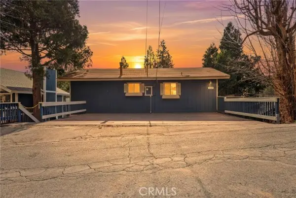 23771 Zuger Dr, Crestline, CA 92325