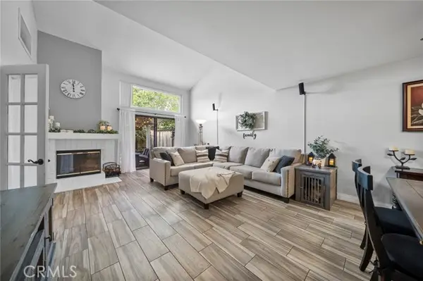 22105 Summit Hill #29, Lake Forest (el Toro), CA 92630