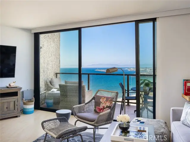 531 Esplanade #313, Redondo Beach, CA 90277 - Image #3