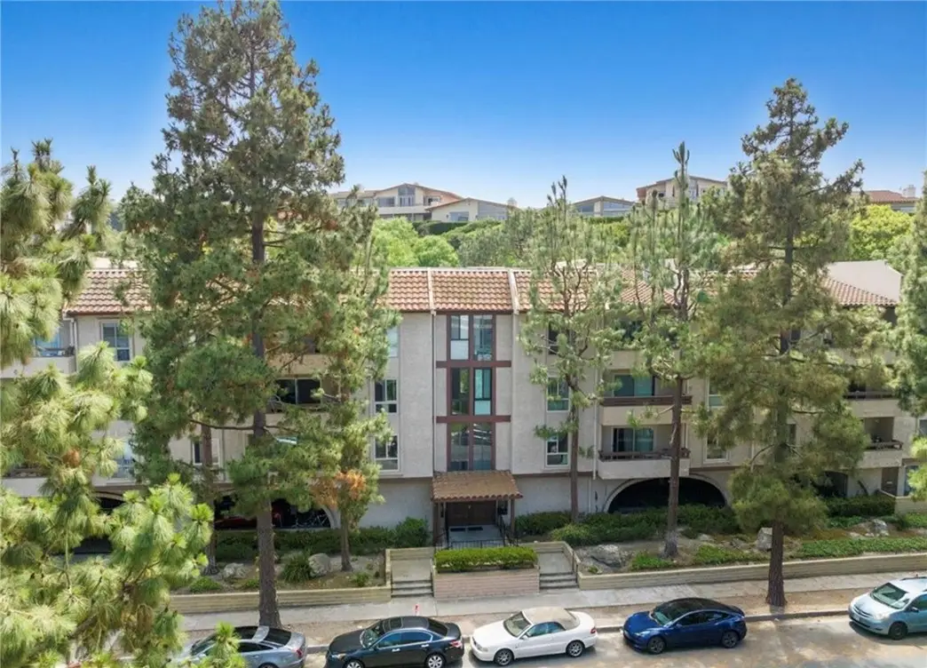 5718 Ravenspur Drive #305, Rancho Palos Verdes, CA 90275 - Image #1