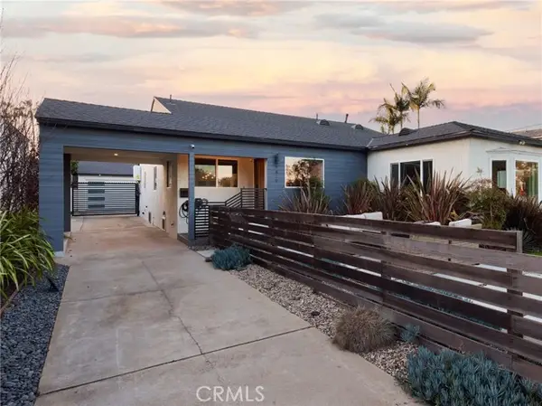 7413 Naylor, Los Angeles, CA 90045